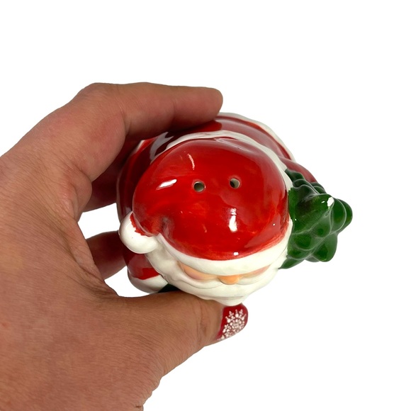 Vintage ceramic Santa salt & pepper shakers - Picture 13 of 14